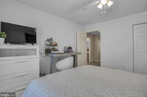 250 Savanna Dr, Pottstown PA  19465-6603 exterior