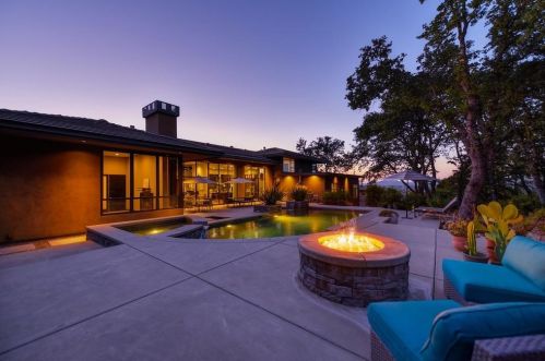 2913 Capetanios Dr, Folsom CA  95762-4606 exterior