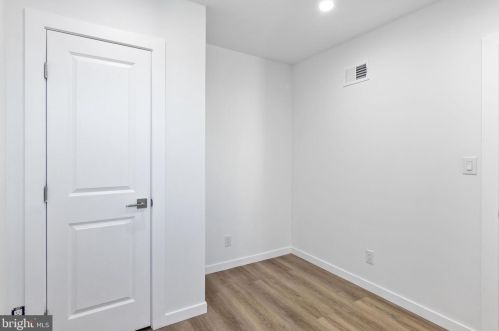 310 Mckean St, Philadelphia PA  19148-2630 exterior