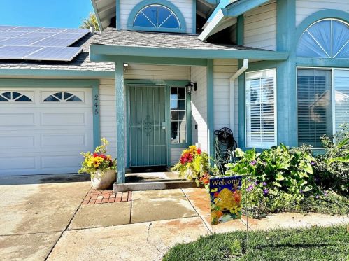 245 Fuller Ln, Liberty Farms, CA 95620-2531