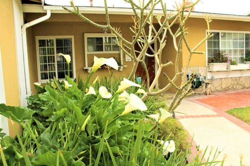 696 Handy St, Orange, CA 92867-7255