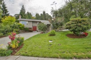 1206 Kenoyer Dr, Bellingham WA  98229-2346 exterior