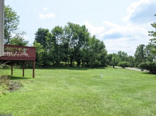 8 Glory Ln, Wantage NJ  07461-3233 exterior