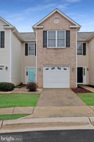 35096 Sara Ct, Locust Grove, VA 22508-3104