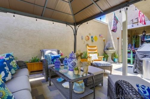 13673 Comuna Dr, Poway CA  92064-4638 exterior