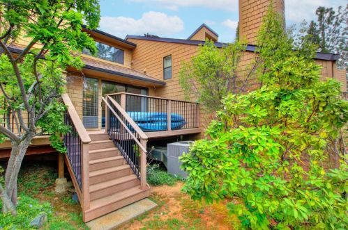 113 Solar Dr, Grass Valley CA  95945-5372 exterior