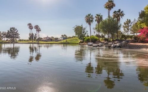 652 Sandstone St, Gilbert AZ 85295-7151 exterior