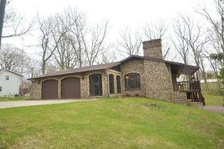 721 12th St, Kenosha, WI 53140-1144