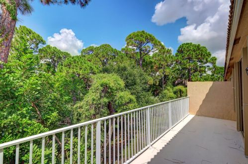 8113 Carnoustie Pl, Fort Pierce FL 34986-3316 exterior