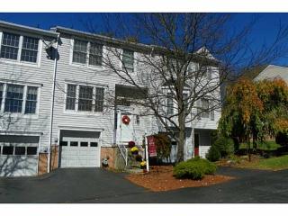 10 Cherryhurst Ln, Bridgeville, PA 15017-1168