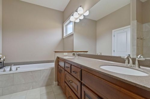 11856 Jamestown St, Minneapolis MN 55449-7526 exterior