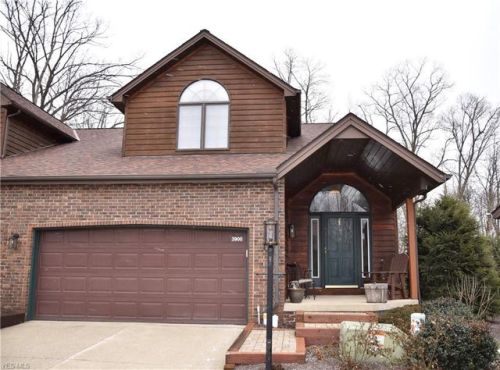 3900 Burgundy Bay Blvd, Medina, OH 44256-8277