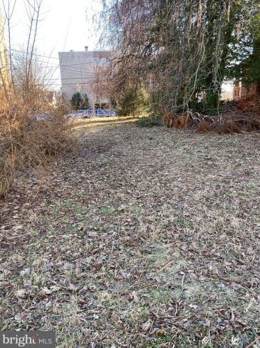 4908 A St, Washington DC  20003-1521 exterior