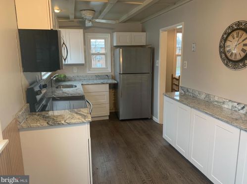 653 Gulph Rd, Norristown PA  19406-3704 exterior