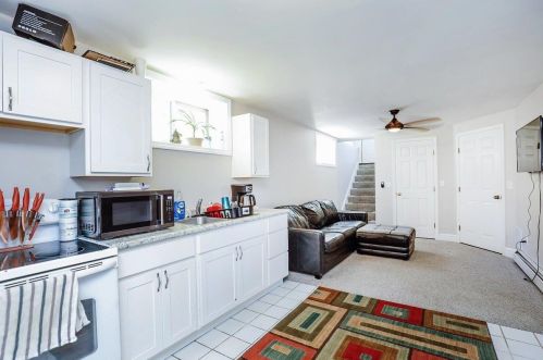 67 Butler St, Salem NH  03079-3940 exterior