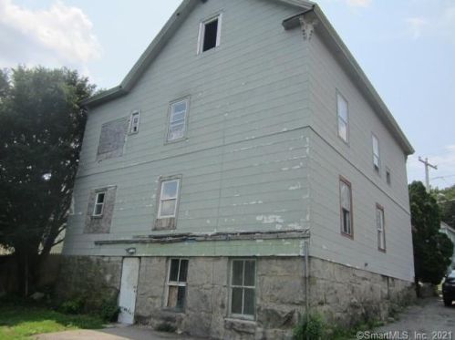 172 Shaw St, United States Coast Guard Ac, CT 06320-5427