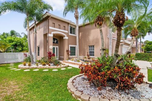 19040 4th St, Hollywood, FL 33029-5404