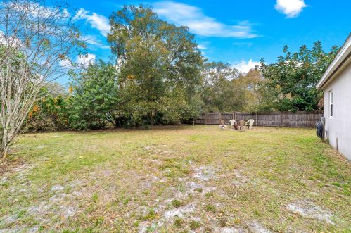 1641 28 Ave, Vero Beach FL 32960-3135 exterior