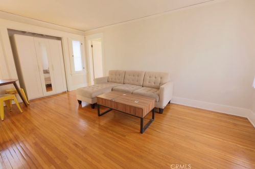 280 Orizaba Ave, Long Beach CA 90814-2453 exterior