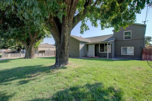 8054 Lander Ave, Hilmar, CA 95324-9344