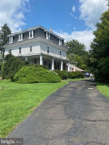1463 Skippack Pike, Blue Bell, PA 19422-1225