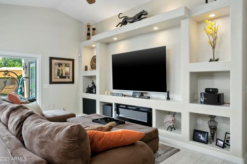 4689 Tulsa St, Chandler AZ  85226-2936 exterior