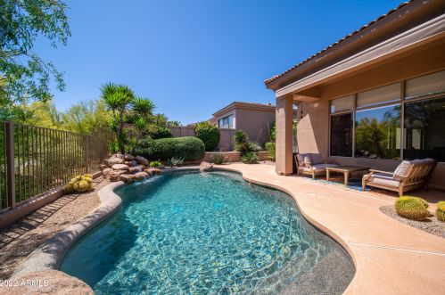 15549 Cactus Dr, Scottsdale AZ 85268-3166 exterior