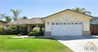 4400 Himalayas Dr, Bakersfield, CA 93312-5109