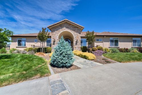 3959 Skyhawk Ln, Vacaville CA  95688-9516 exterior
