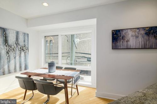 1102 Hope St, Philadelphia PA  19123-1659 exterior