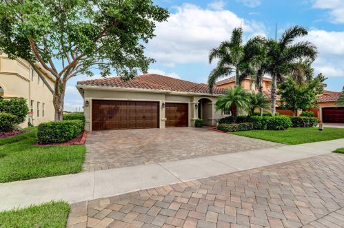 3445 Oakmont Estates Blvd, West Palm Beach, FL 33414-9357