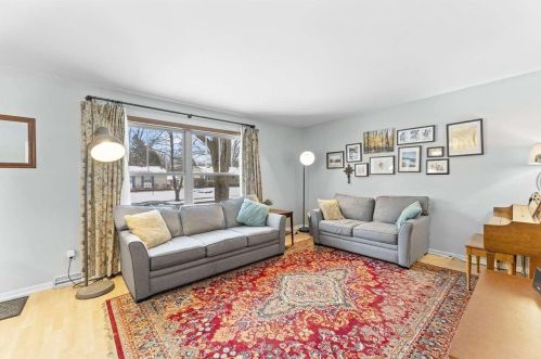 2402 Westbrook Ln, Madison, WI 53711-4167