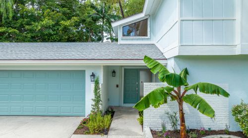 12402 Sawgrass Ct, West Palm Beach, FL 33414-4823