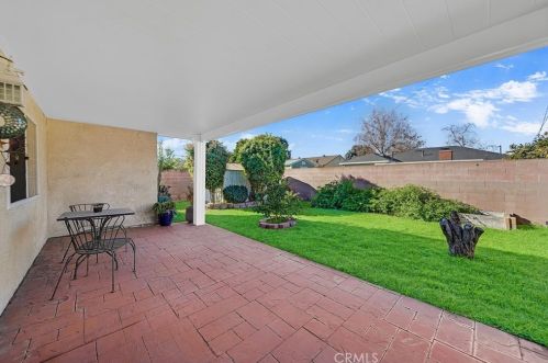 5609 Faculty Ave, Lakewood CA  90712-1815 exterior