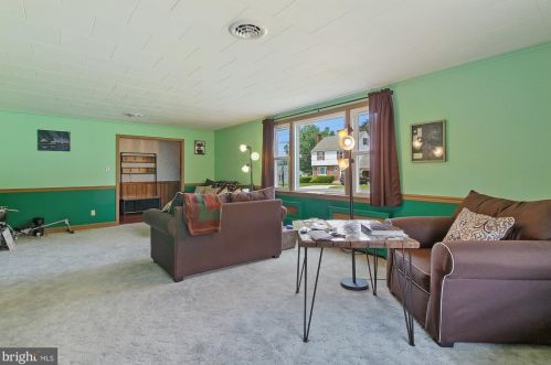 41 Blossom Ln, Schuylkill Haven PA  17972-1808 exterior