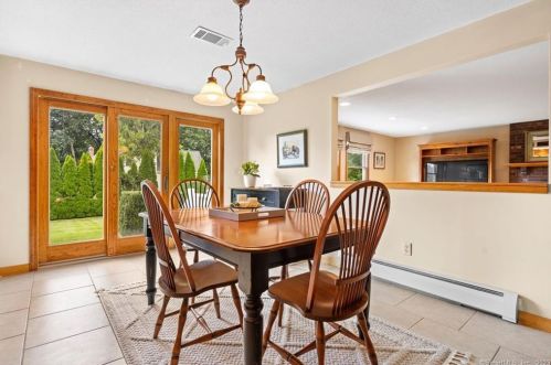 10 Wedgewood Ln, Wapping CT 06074-1580 exterior