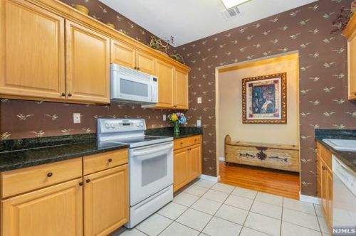 280 Main St, West Paterson NJ  07424-1236 exterior