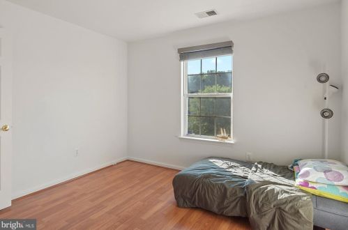 5762 Ralston Ct, Woodbridge VA  22193-3761 exterior