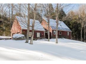 28 Wellington Cir, Lebanon, NH 03766-2632
