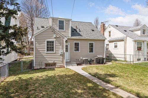 2219 Arthur St, Minneapolis MN 55418-1434 exterior