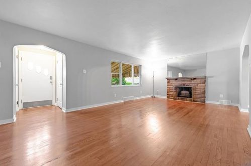 2921 Myer Blvd, Mckeesport PA  15132-5115 exterior