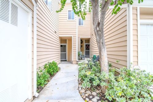 24518 Mcbean Pkwy, Santa Clarita, CA 91355-1998