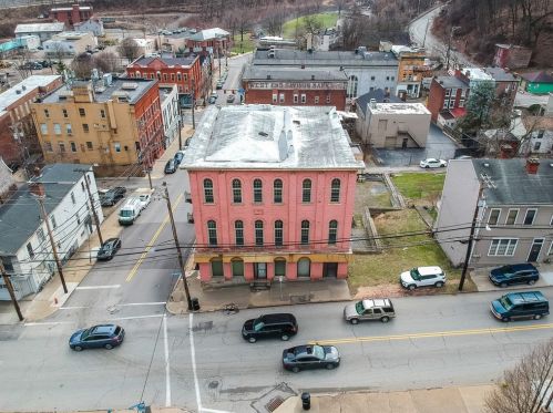 179 Steuben St, Pittsburgh, PA 15205-2409