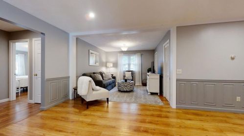 35 Overlook Rd, South Kingstown RI  02882-1246 exterior