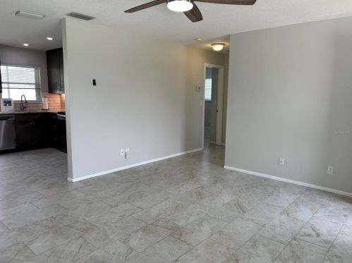3733 97th Ter, Pinellas Park FL  33782-4050 exterior