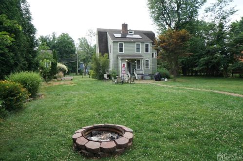 368 Middlesex Ave, Metuchen NJ  08840-1536 exterior