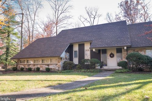3314 Coachman Rd, Wilmington, DE 19803-1943