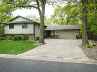 4847 Richard Ln, Saint Paul, MN 55122-2784