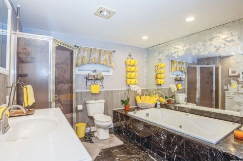 33 Lillian Pl, Canaan Lake NY  11772-2955 exterior