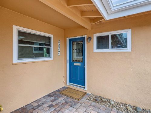 4644 Fargo Ave, San Diego, CA 92117-2406